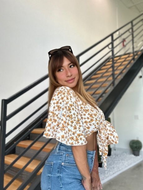 cosce grosse stuzzicano hd perfetto Immagine