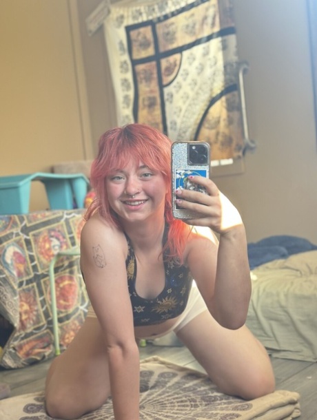 ragazza amatoriale sexy e calda, belle tette e culo grosso i nudi migliori collezione