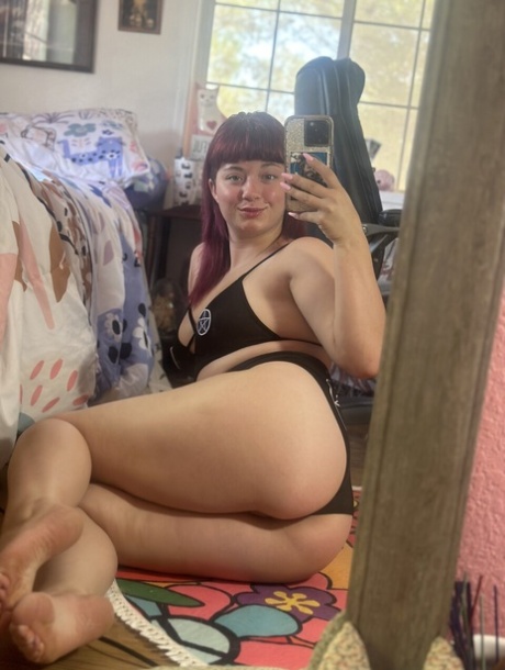 ragazza bianca e spessa con grandi tette adulto perfetto galleria