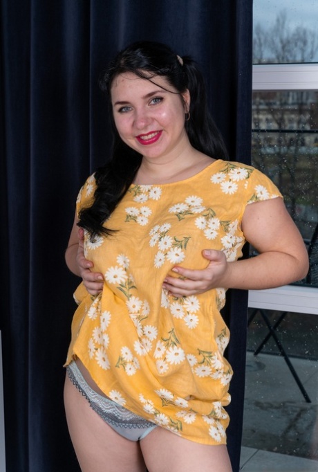 bbw con seni da 44 ore bellissimo adulto Immagine